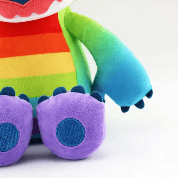 zoom zampe peluche Stitch Pride